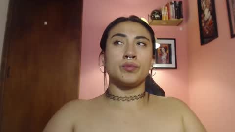 bunnyEmilyR0s33 online show from February 11, 2025, 9:25 pm