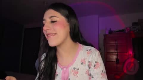 Jess online show from September 19, 2025, 1:18 am