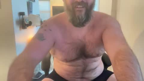 Snapshot of burlypup chatting on January 9, 2026, 10:11 pm burlypup burlypup929 online show from January 9, 2026, 10:11 pm