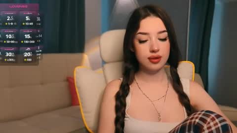Amelia online show from June 5, 2026, 5:03 am