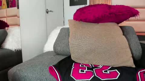 burningman1_ online show from September 17, 2025, 4:58 am