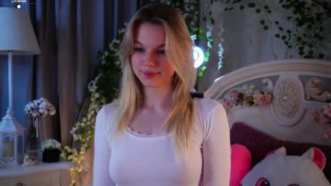 Jessica online show from November 23, 2025, 2:06 pm