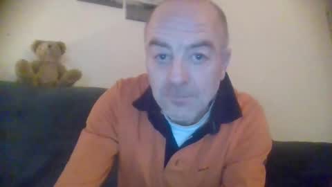 burnleyguy1977 online show from January 19, 2025, 4:44 am