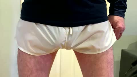 bushlover100740 online show from February 3, 2026, 11:15 am