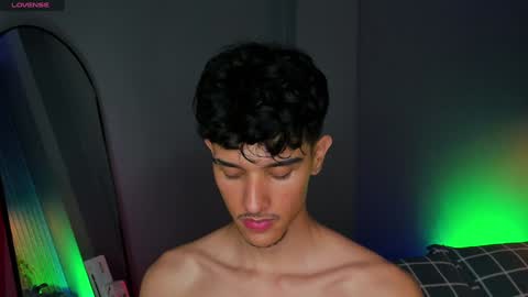 Buster independent model online show from February 5, 2025, 6:24 am