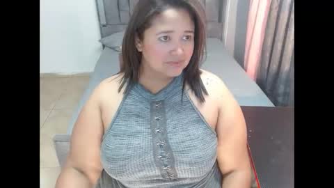 Snapshot of busty_juicyy chatting on January 10, 2026, 2:30 pm busty juicyy online show from January 10, 2026, 2:30 pm
