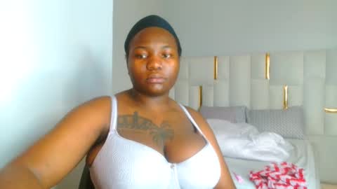 busty_mellons69 online show from November 3, 2025, 10:16 am