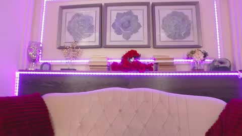 Snapshot of bustyeva_ chatting on February 25, 2026, 4:44 am online between 6AM and 2PM EET almost everyday. online show from February 25, 2026, 4:44 am