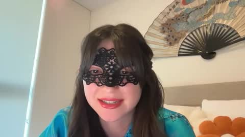 busy_bee69 online show from February 3, 2026, 10:48 pm