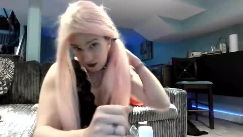 Snapshot of butchsissy416 chatting on February 25, 2026, 5:44 pm MisteressJ online show from February 25, 2026, 5:44 pm