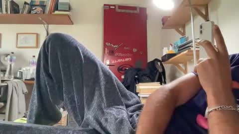 Snapshot of butolina chatting on October 25, 2025, 2:02 pm butolina online show from October 25, 2025, 2:02 pm