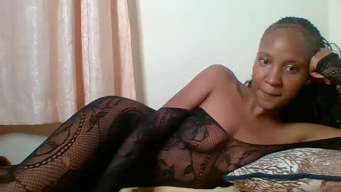 Snapshot of buttter_cup chatting on February 20, 2026, 2:30 am Claudia online show from February 20, 2026, 2:30 am