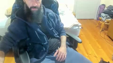 Snapshot of buzzcrash1 chatting on April 12, 2026, 1:05 pm Buzz online show from April 12, 2026, 1:05 pm