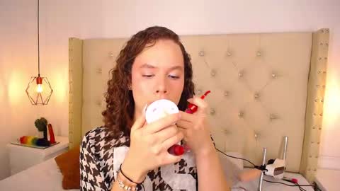 bycandy_ online show from November 23, 2025, 1:33 pm