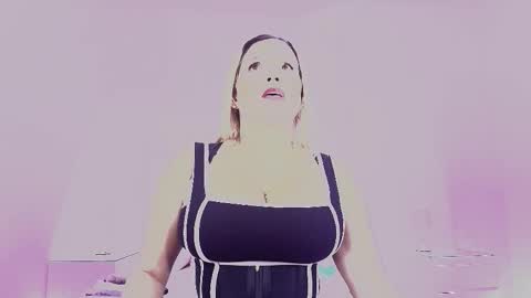 Carolina online show from March 13, 2026, 3:24 am