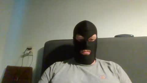 Snapshot of cagegag31 chatting on September 15, 2025, 4:18 pm cagegag31 online show from September 15, 2025, 4:18 pm