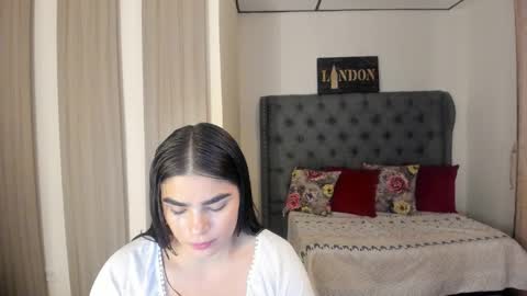 caitlingomez0 online show from March 22, 2026, 9:45 am