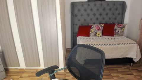 caitlingomez0 online show from March 30, 2026, 11:44 am