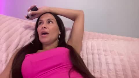 calibarbie24 online show from April 18, 2026, 5:55 am
