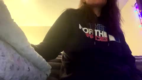 calishop1 online show from December 30, 2024, 2:09 am