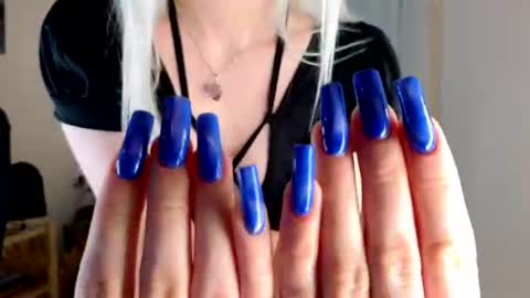 Snapshot of call_me_heaven chatting on July 9, 2026, 4:00 pm Good girl Ann online show from July 9, 2026, 4:00 pm