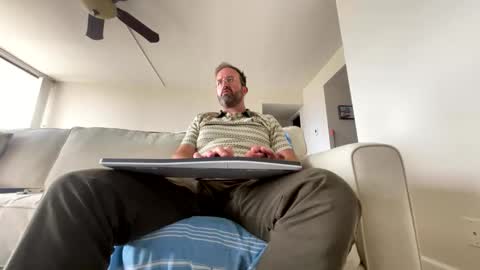 Snapshot of callesalada2 chatting on March 27, 2026, 11:04 pm Whitest Boy Alive online show from March 27, 2026, 11:04 pm