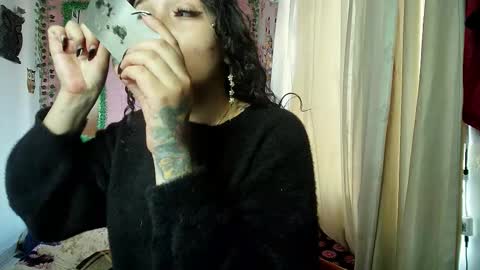 paula online show from December 19, 2025, 10:28 pm