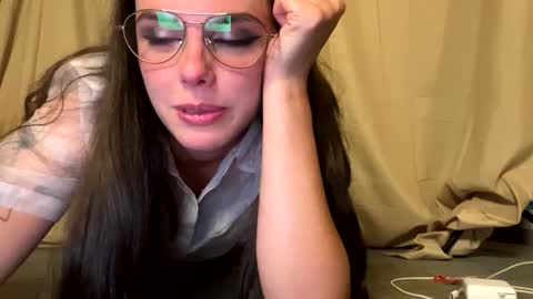 SG Baby online show from September 17, 2025, 1:40 am