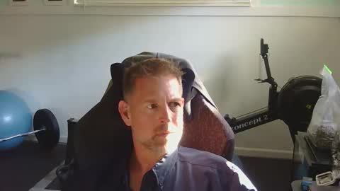 Snapshot of callmenny chatting on November 9, 2025, 9:13 pm Nny online show from November 9, 2025, 9:13 pm