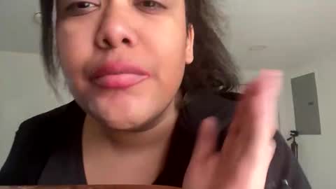 camzxoxox online show from January 4, 2025, 7:13 pm