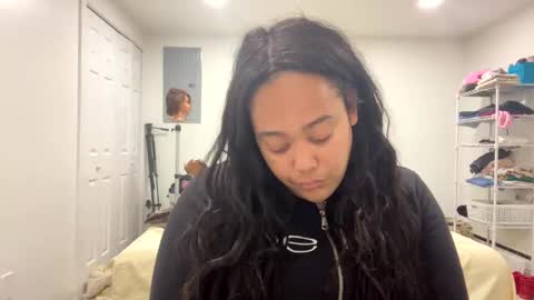 camzxoxox online show from February 17, 2025, 2:31 am