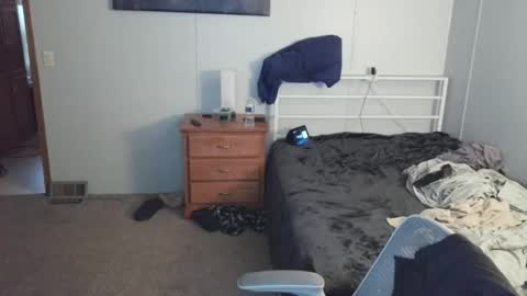 Snapshot of calvin420420 chatting on May 22, 2026, 12:51 am longjohn74 online show from May 22, 2026, 12:51 am