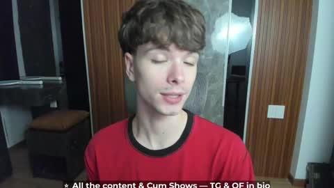 Snapshot of calvin_loves_you chatting on May 2, 2026, 5:18 pm Hey I am Calvin online show from May 2, 2026, 5:18 pm