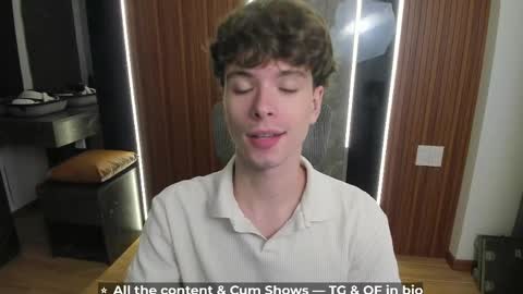 Snapshot of calvin_loves_you chatting on May 20, 2026, 3:18 pm Hey I am Calvin online show from May 20, 2026, 3:18 pm
