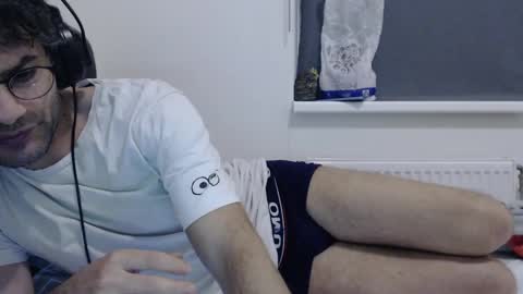 Calvinjohnlad online show from December 25, 2024, 5:47 pm