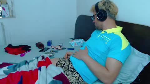 Calvinjohnlad online show from February 16, 2025, 8:22 pm