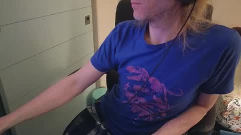 Snapshot of calypsocabal chatting on November 4, 2025, 3:49 am Calypso online show from November 4, 2025, 3:49 am