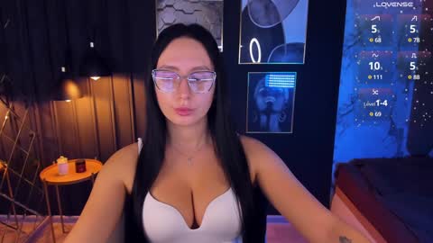 Snapshot of calypsownsu chatting on December 5, 2024, 2:31 am Christy online show from December 5, 2024, 2:31 am