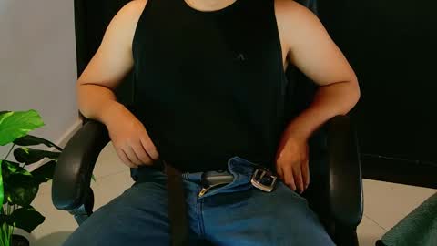 Snapshot of camara110 chatting on January 16, 2025, 5:44 pm camara110 online show from January 16, 2025, 5:44 pm