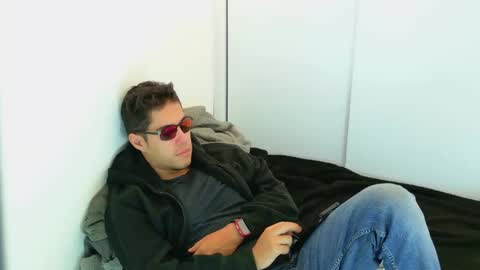 Snapshot of camara110 chatting on October 29, 2025, 12:02 am camara110 online show from October 29, 2025, 12:02 am