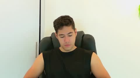 Snapshot of camara110 chatting on November 2, 2025, 1:19 am camara110 online show from November 2, 2025, 1:19 am