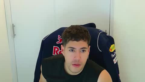 Snapshot of camara110 chatting on December 14, 2025, 12:05 am camara110 online show from December 14, 2025, 12:05 am