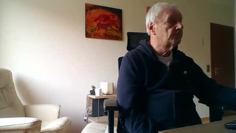 camcologne online show from February 18, 2026, 9:49 am