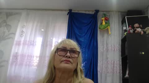 CamDiva1 online show from September 27, 2025, 11:59 am
