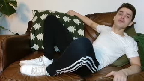 Snapshot of camdoattitude chatting on December 5, 2024, 12:44 pm CamDoAttitude online show from December 5, 2024, 12:44 pm