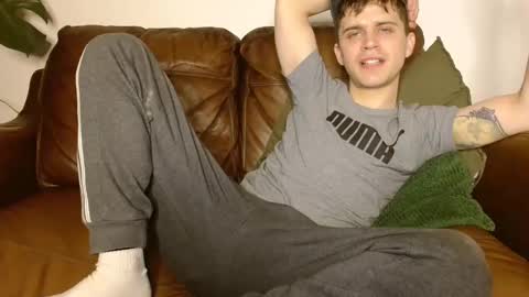 Snapshot of camdoattitude chatting on February 25, 2025, 9:13 pm CamDoAttitude online show from February 25, 2025, 9:13 pm