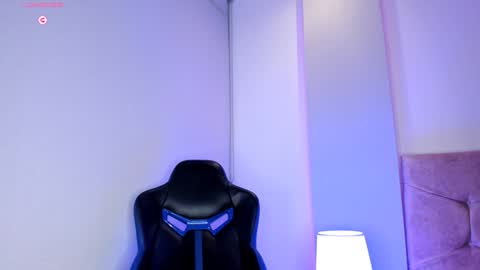 Camelia Smith online show from February 4, 2025, 9:38 am