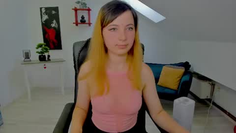 Snapshot of camelliastone chatting on July 2, 2026, 6:08 am Camelia online show from July 2, 2026, 6:08 am