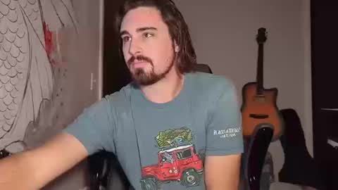 Snapshot of cameron_camming chatting on October 14, 2025, 12:33 am Cameron online show from October 14, 2025, 12:33 am