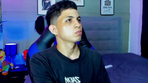 Snapshot of cameron_lux4 chatting on April 9, 2026, 3:39 am CAMERON online show from April 9, 2026, 3:39 am